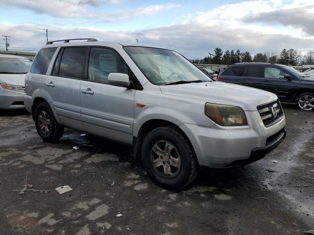 5FNYF28228B017138 - 2008 HONDA PILOT VP SILVER photo 4