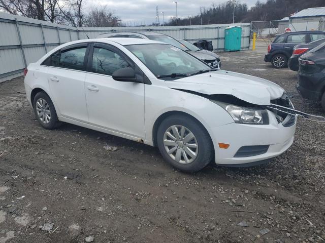 1G1PC5SH6B7141342 - 2011 CHEVROLET CRUZE LS WHITE photo 4