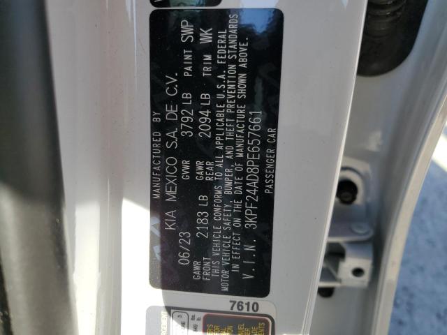 3KPF24AD8PE657661 - 2023 KIA FORTE LX WHITE photo 12