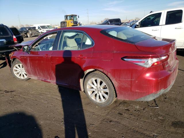 4T1B11HK4JU524422 - 2018 TOYOTA CAMRY L RED photo 2