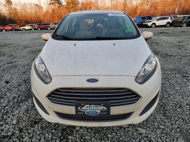 3FADP4EJ0KM119260 - 2019 FORD FIESTA SE WHITE photo 5