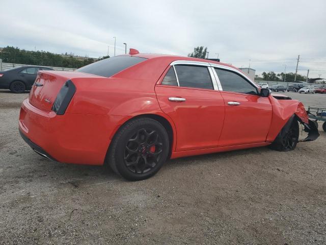 2C3CCAGG8HH585984 - 2017 CHRYSLER 300 S RED photo 3