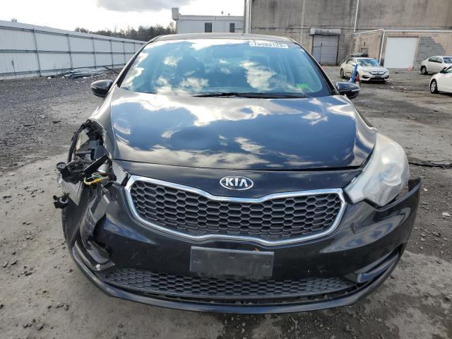 KNAFX4A66F5348006 - 2015 KIA FORTE LX BLACK photo 5