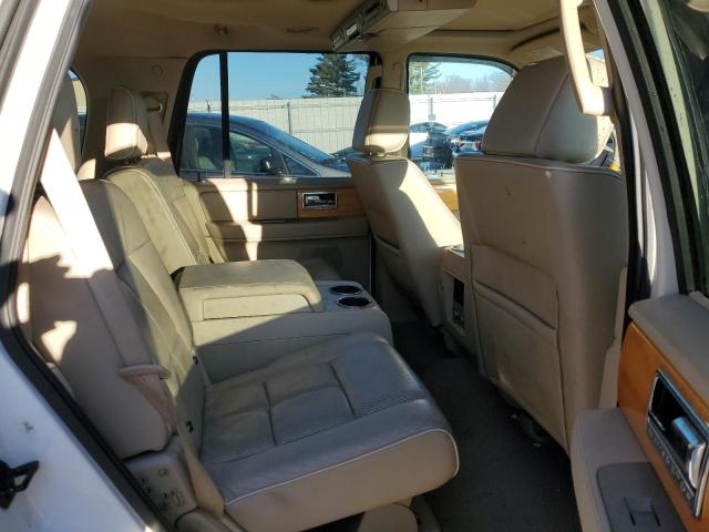 5LMFU28518LJ15638 - 2008 LINCOLN NAVIGATOR 白色 照片 11