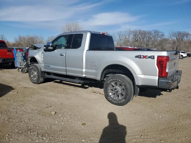 1FT7X2BT3JEC20170 - 2018 FORD F250 SUPER DUTY SILVER photo 2