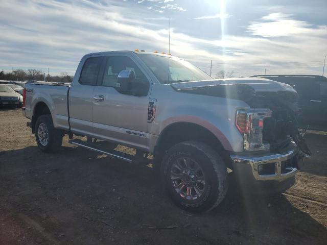1FT7X2BT3JEC20170 - 2018 FORD F250 SUPER DUTY SILVER photo 4