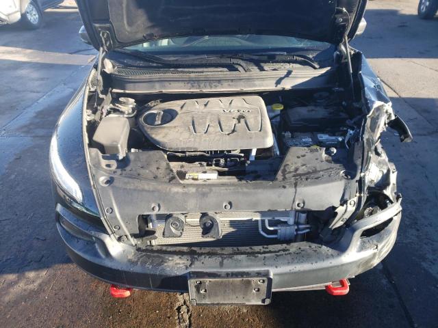 1C4PJMBX4JD534576 - 2018 JEEP CHEROKEE TRAILHAWK BLACK photo 11