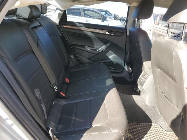 1VWMA7A33LC026821 - 2020 VOLKSWAGEN PASSAT R-LINE Silber Foto 10