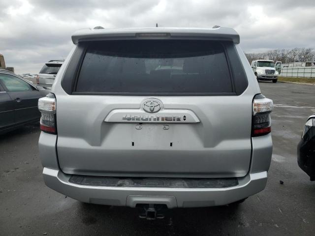 JTEMU5JR7M5959397 - 2021 TOYOTA 4RUNNER SR5/SR5 PREMIUM 银色 照片 6