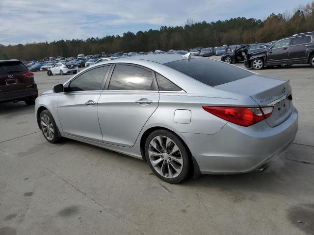 5NPEC4AC4BH171207 - 2011 HYUNDAI SONATA SE SILVER photo 2