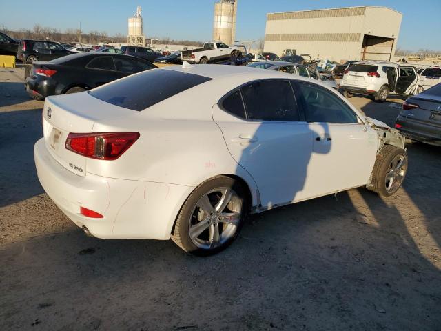 JTHBF5C23C5157111 - 2012 LEXUS IS 250 WHITE photo 3