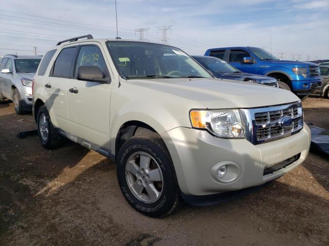 1FMCU93799KC47707 - 2009 FORD ESCAPE XLT SILVER photo 4