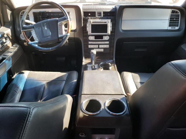 5LMFU28528LJ15826 - 2008 LINCOLN NAVIGATOR შავი ფოტო 8