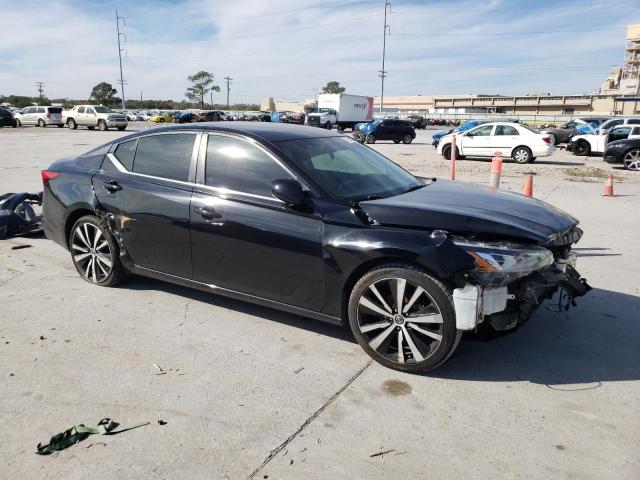 1N4BL4CV9KC174817 - 2019 NISSAN ALTIMA SR BLACK photo 4