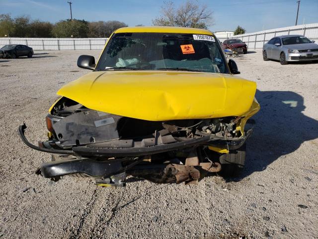 1GTEC14V72Z259883 - 2002 GMC NEW SIERRA C1500 YELLOW photo 5