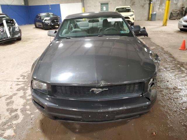 1ZVHT80N685109546 - 2008 FORD MUSTANG BLACK photo 5