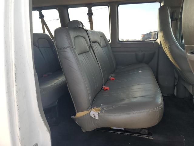 1GAZGNFG7J1241207 - 2018 CHEVROLET EXPRESS G3 LS WHITE photo 11