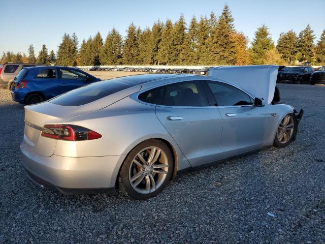 5YJSA1AG7DFP05070 - 2013 TESLA MODEL S SILVER photo 3