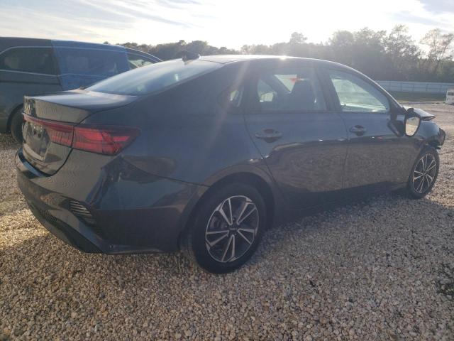 3KPF24AD0PE607255 - 2023 KIA FORTE LX GRAY photo 3