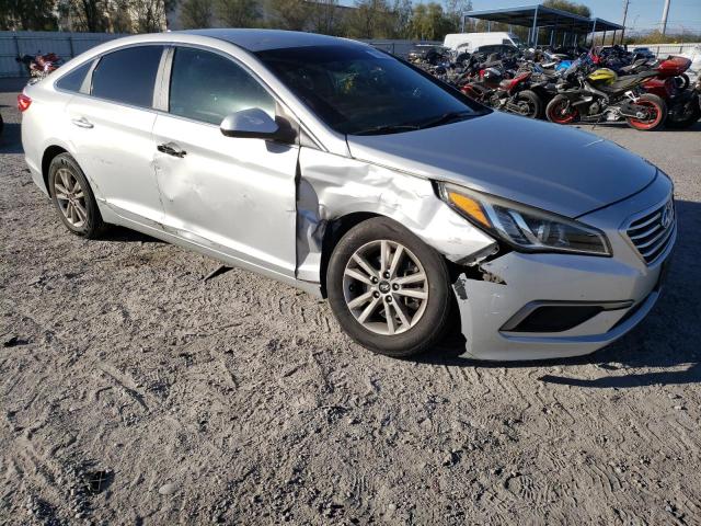 5NPE24AF6GH284788 - 2016 HYUNDAI SONATA SE SILVER photo 4