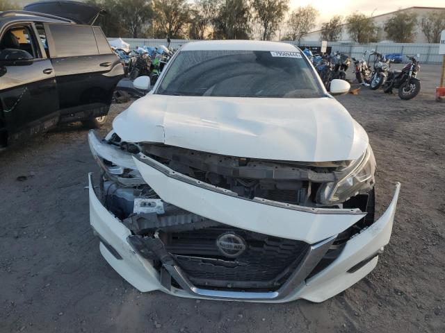 1N4BL4BV2KC239461 - 2019 NISSAN ALTIMA S WHITE photo 5