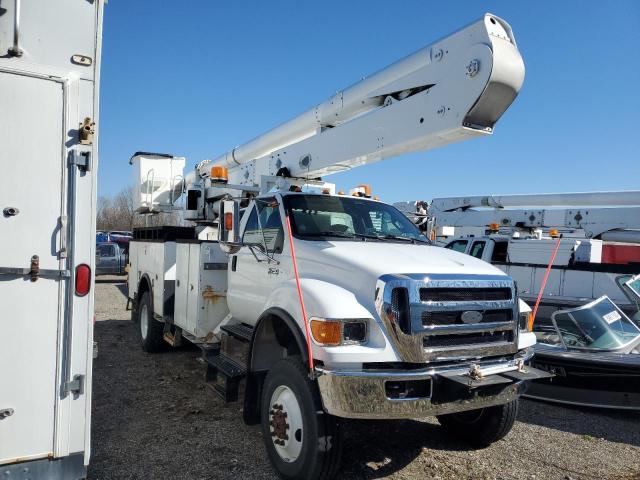 3FRXF7FE4BV399520 - 2011 FORD F750 SUPER DUTY WHITE photo 4