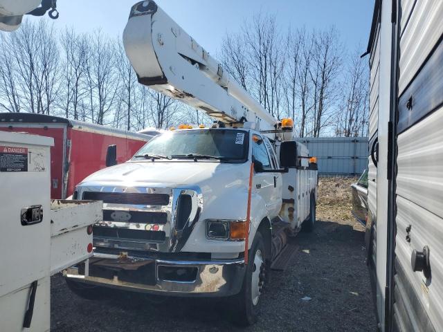 3FRXX7FE5BV399524 - 2011 FORD F750 SUPER DUTY WHITE photo 2