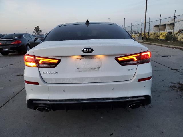 5XXGU4L16KG307477 - 2019 KIA OPTIMA EX WHITE photo 6