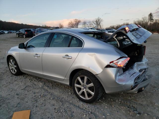 YV126MFK5G2401589 - 2016 VOLVO S60 PREMIER SILVER photo 2