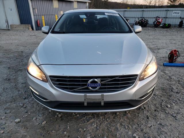 YV126MFK5G2401589 - 2016 VOLVO S60 PREMIER SILVER photo 5