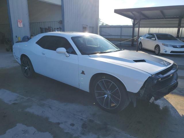 2C3CDZFJ5GH255467 - 2016 DODGE CHALLENGER R/T SCAT PACK WHITE photo 4