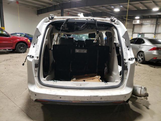 2C4RC1BG7HR667521 - 2017 CHRYSLER PACIFICA TOURING L WHITE photo 6