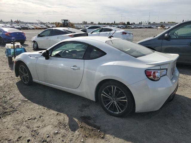 JF1ZNAA14D2728975 - 2013 TOYOTA SCION FR-S WHITE photo 2