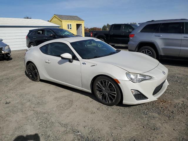 JF1ZNAA14D2728975 - 2013 TOYOTA SCION FR-S WHITE photo 4