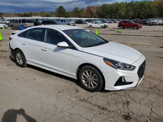 5NPE24AF0KH797480 - 2019 HYUNDAI SONATA SE WHITE photo 4