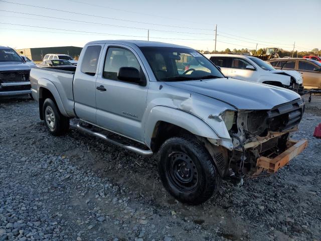 5TETU62N57Z409604 - 2007 TOYOTA TACOMA PRERUNNER ACCESS CAB SILVER photo 4
