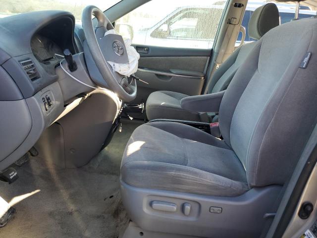 5TDKK4CC7AS342429 - 2010 TOYOTA SIENNA CE SILVER photo 7