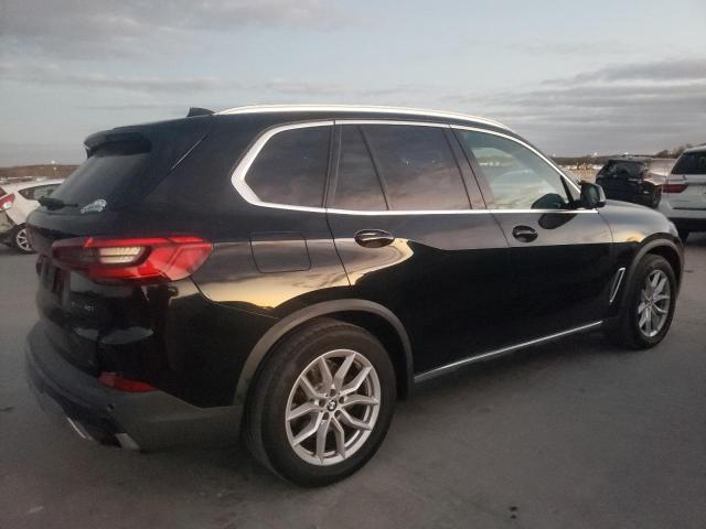 5UXCR6C55KLK80043 - 2019 BMW X5 XDRIVE40I BLACK photo 3