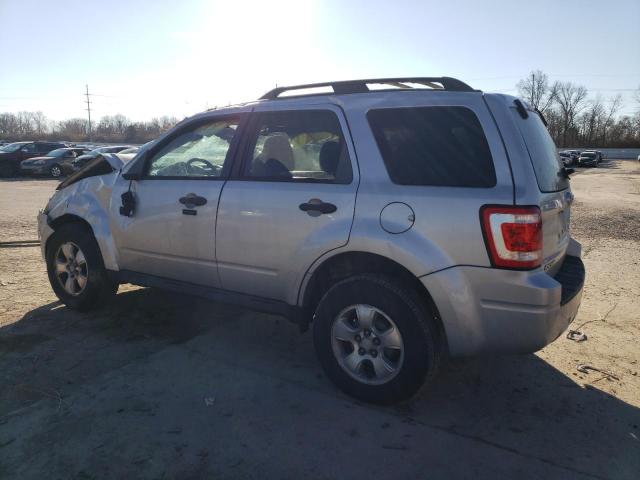 1FMCU03719KA20653 - 2009 FORD ESCAPE XLT SILVER photo 2