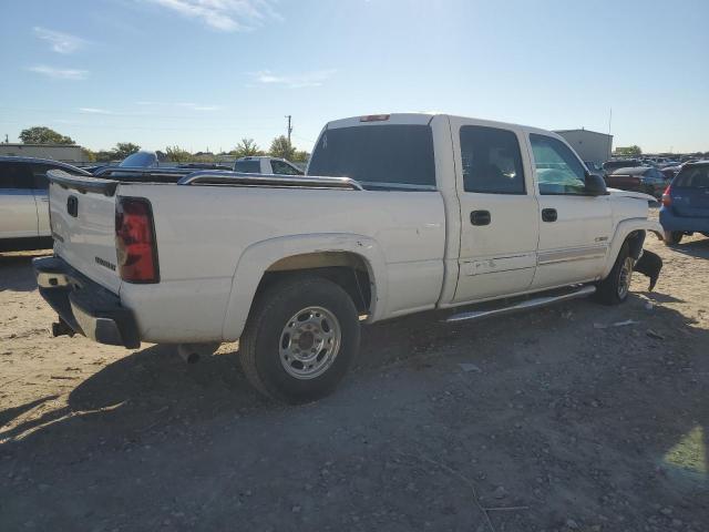 1GCGC23U04F200685 - 2004 CHEVROLET SILVERADO C2500 WHITE photo 3