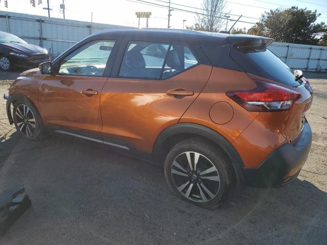 3N1CP5CU7KL525585 - 2019 NISSAN KICKS S ORANGE photo 2