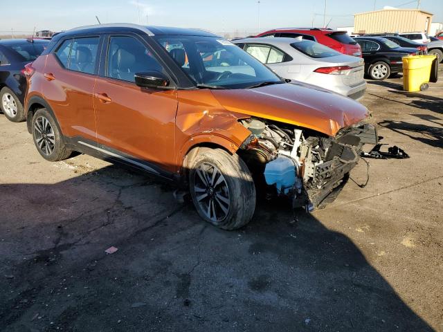 3N1CP5CU7KL525585 - 2019 NISSAN KICKS S ORANGE photo 4