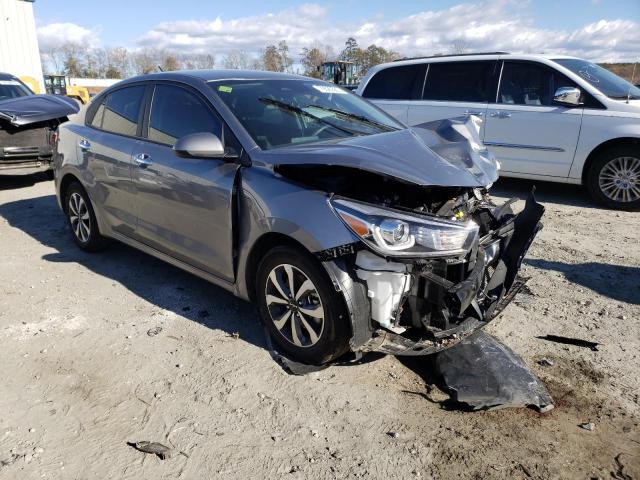 3KPA24AD2PE578853 - 2023 KIA RIO LX SILVER photo 4