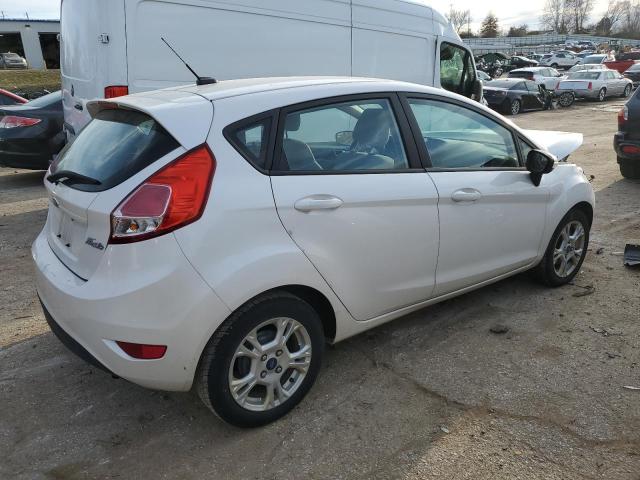 3FADP4EJ6GM159995 - 2016 FORD FIESTA SE WHITE photo 3