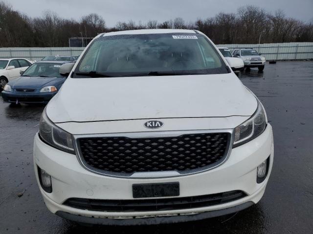 KNDMC5C14F6053509 - 2015 KIA SEDONA EX WHITE photo 5