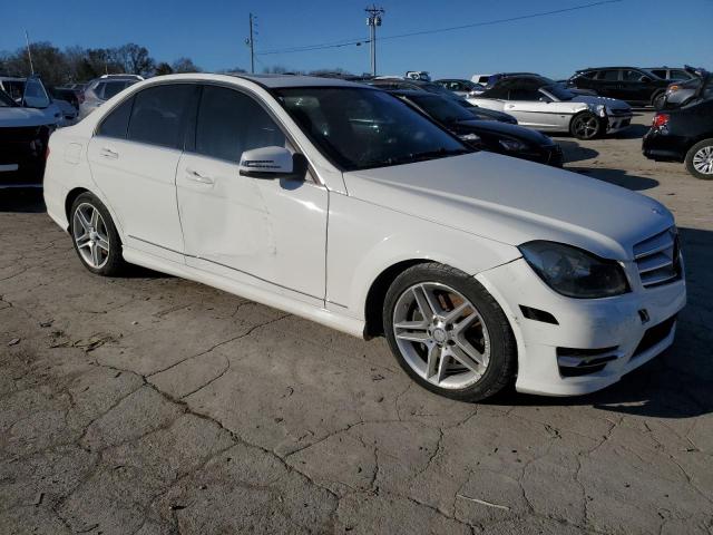 WDDGF5HB4DR264149 - 2013 MERCEDES-BENZ C 350 WHITE photo 4