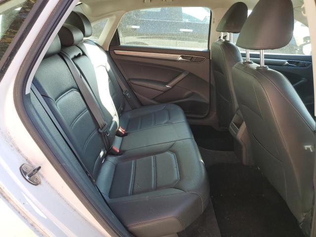 1VWDT7A37HC051108 - 2017 VOLKSWAGEN PASSAT R-LINE Weiß Foto 10