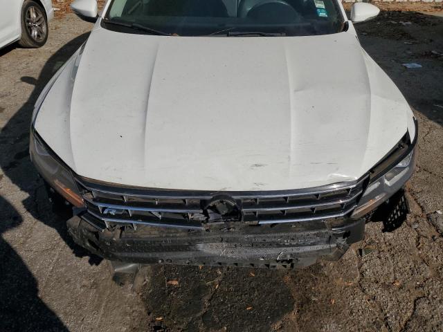 1VWDT7A37HC051108 - 2017 VOLKSWAGEN PASSAT R-LINE Weiß Foto 11