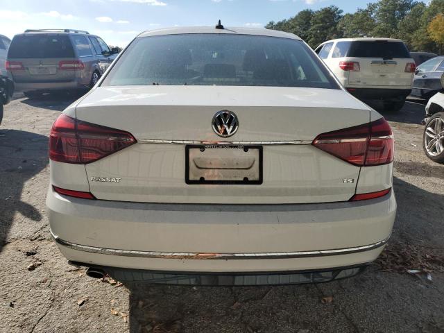 1VWDT7A37HC051108 - 2017 VOLKSWAGEN PASSAT R-LINE Weiß Foto 6