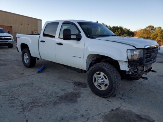 1GT120C84BF119945 - 2011 GMC SIERRA K2500 SLE WHITE photo 4